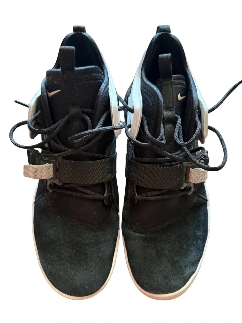 Nike Air Force 270 Men’s Size 10.5 Black White Athletic Sneakers